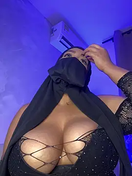 thaira_aly's Live XXX Chat