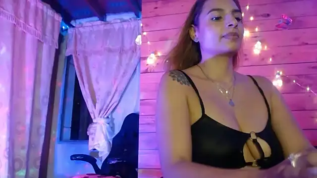 mykaelahoney's Live XXX Chat