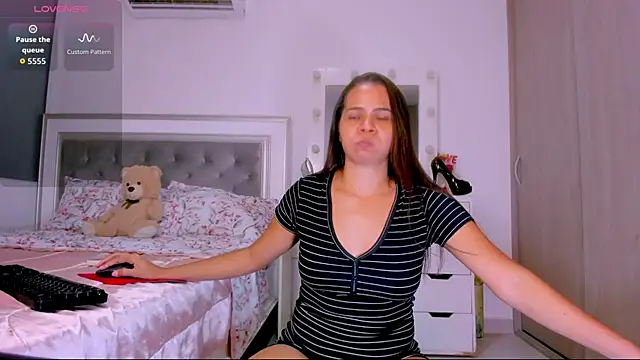 sharonDulce Live XXX-chat