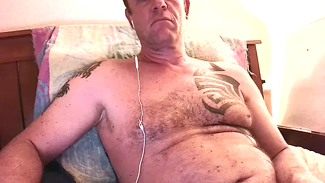 Yournaughty's Live XXX Chat