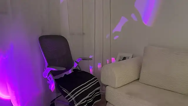 lunamossx Adlı Modelin Canlı XXX Sohbeti