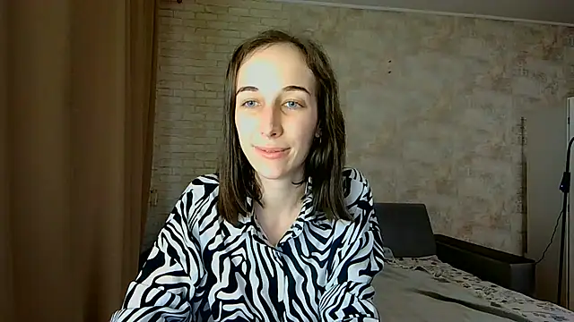 Anika_bloom Adlı Modelin Canlı XXX Sohbeti