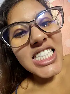 totti_logan Live XXX Chat
