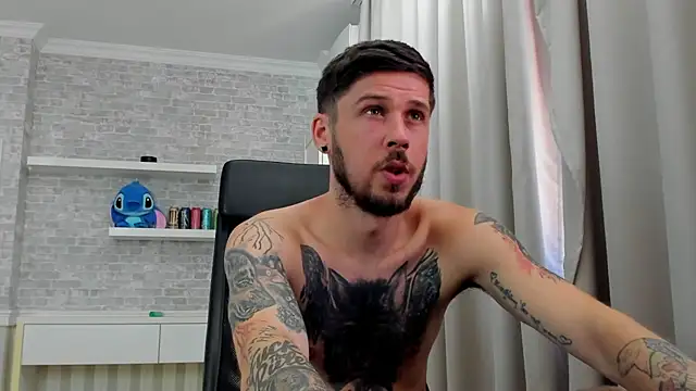 JonahShaw – Naživo XXX chat