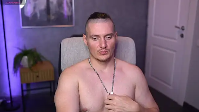 Chat XXX ao vivo de Alex_Wilde