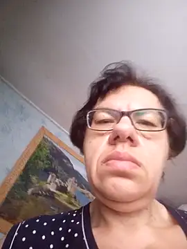 Olena72531 现场XXX聊天