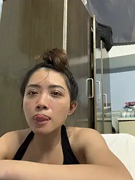 Minee1202's Live XXX Chat