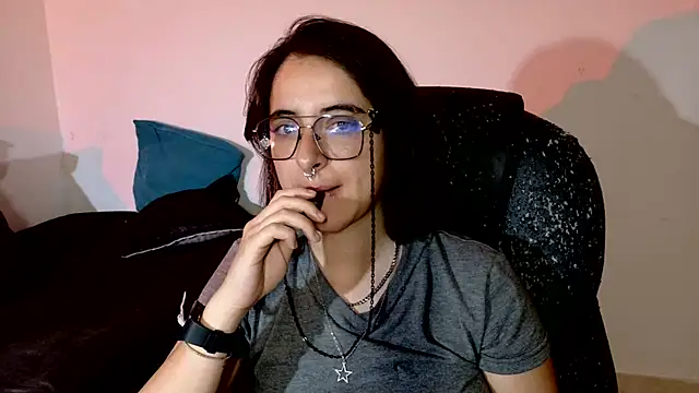 multiorgasmic_69 现场XXX聊天