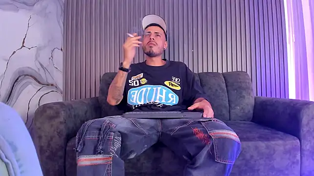 Chat +18 de MatthewRoberts ao vivo