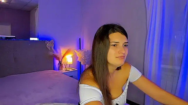 Laura_Leee XXX чат на живо