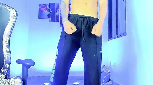 eithan_boy_'s Live XXX Chat