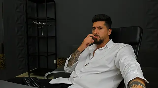 LoganStroud 라이브 XXX 채팅