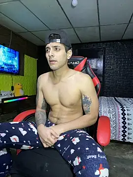 AlessandroAGT Live XXX-Chat