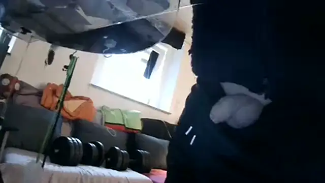 צ'אט XXX בשידור חי של 0815lukas2024