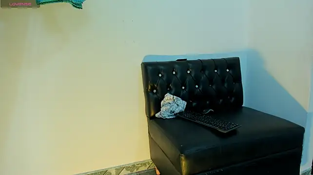 Emma_skinnyx live XXX chat