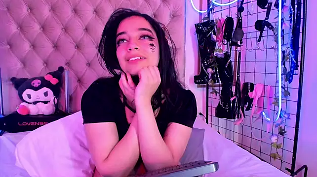 Živý XXX chat kira_Berry_