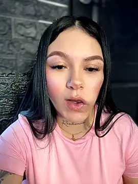 Megaan__More's Live XXX Chat