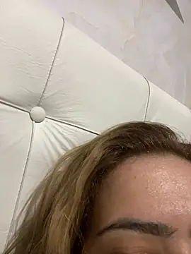Show de Grazi457 na webcam