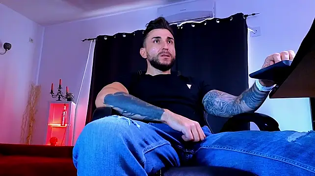 دردشة MightyAaron66 الجنسية المباشرة