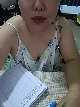 Mon_xinh's Live XXX Chat