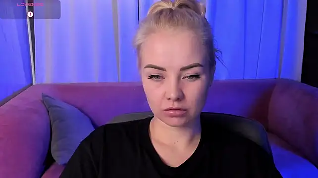 Chat +18 de StephanieSweety ao vivo