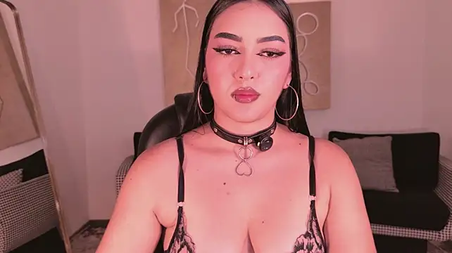Chat +18 de SophieLanne ao vivo