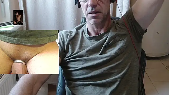 hedon-nudist live XXX chat