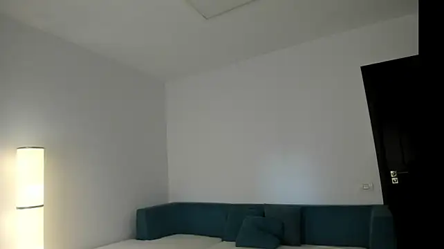 Sashavanee's Live XXX Chat
