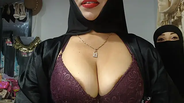 Chat +18 de nadia__abaud ao vivo
