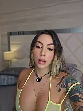 Miacoleman_ Chat XXX in diretta