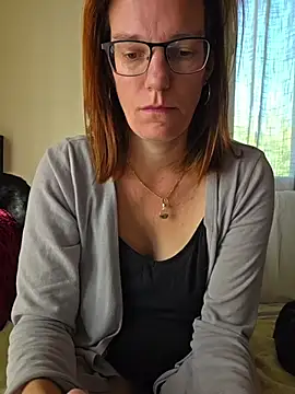 SpiceLea's Live XXX Chat