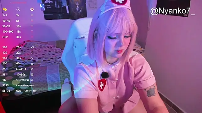 Chat XXX en directo de Nyanko7_