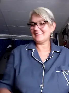 irinamaux Chat XXX live