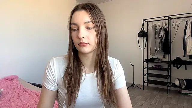 Chat +18 de JuleCawood ao vivo
