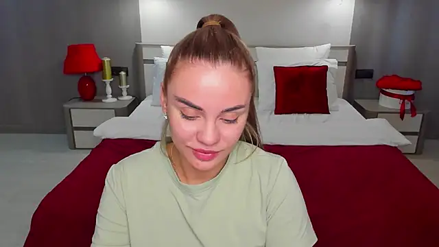 Gabi_Sky Chat XXX in diretta