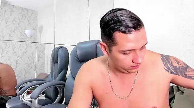 Chat +18 de Levi_Boss ao vivo
