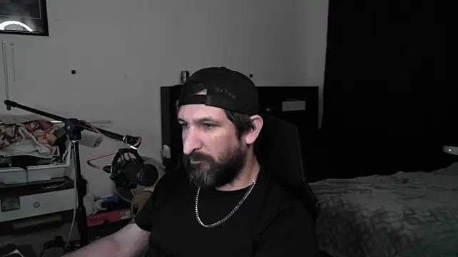 DevilPup75_ Live XXX-chat