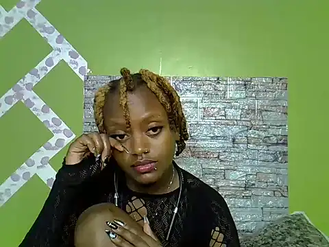 Chat XXX en directo de Slim_shedy1