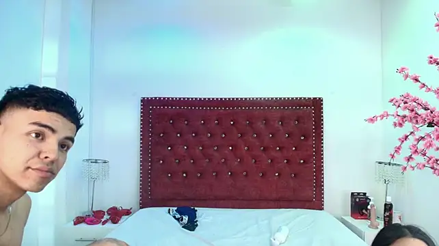 Jaden_and_sofia's Live XXX Chat