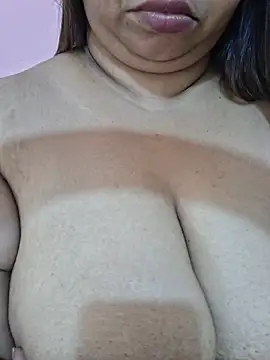 Ravina_patil1 Adlı Modelin Canlı XXX Sohbeti
