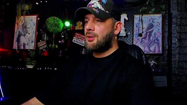 LexHardy live XXX chat