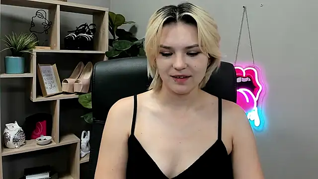 SweetLilyxo's Live XXX Chat