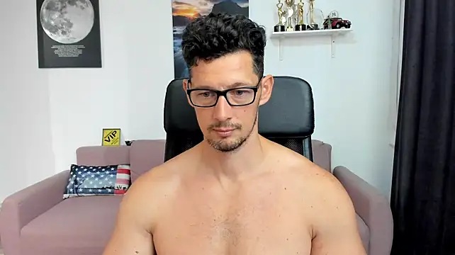 BrutusK08 라이브 XXX 채팅