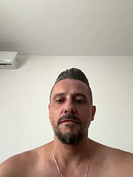 InsaneMattt live XXX chat
