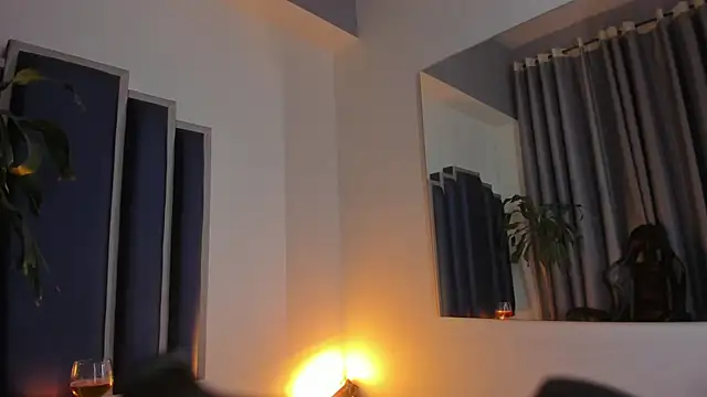 צ'אט XXX בשידור חי של Damiam_23