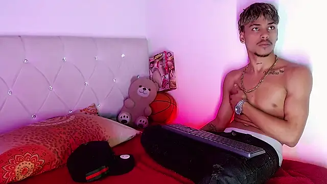 Angel_foxc13のライブXXXチャット