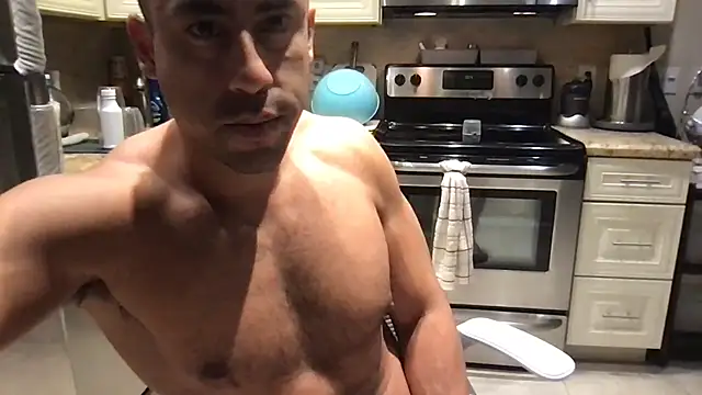 Chatroom XXX en direct de BigGuyMuscle