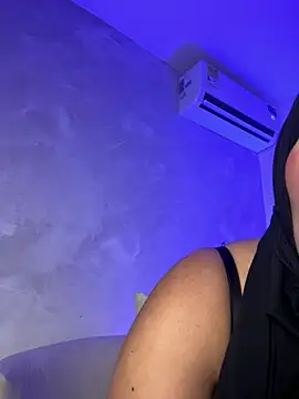 Chat XXX Live thaira_aly