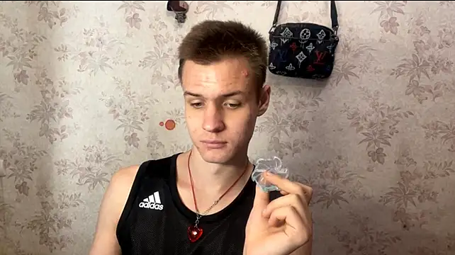 Онлайн чат XXX BigBabyMax
