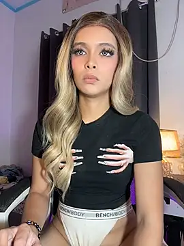 MajesticKitana Show in webcam
